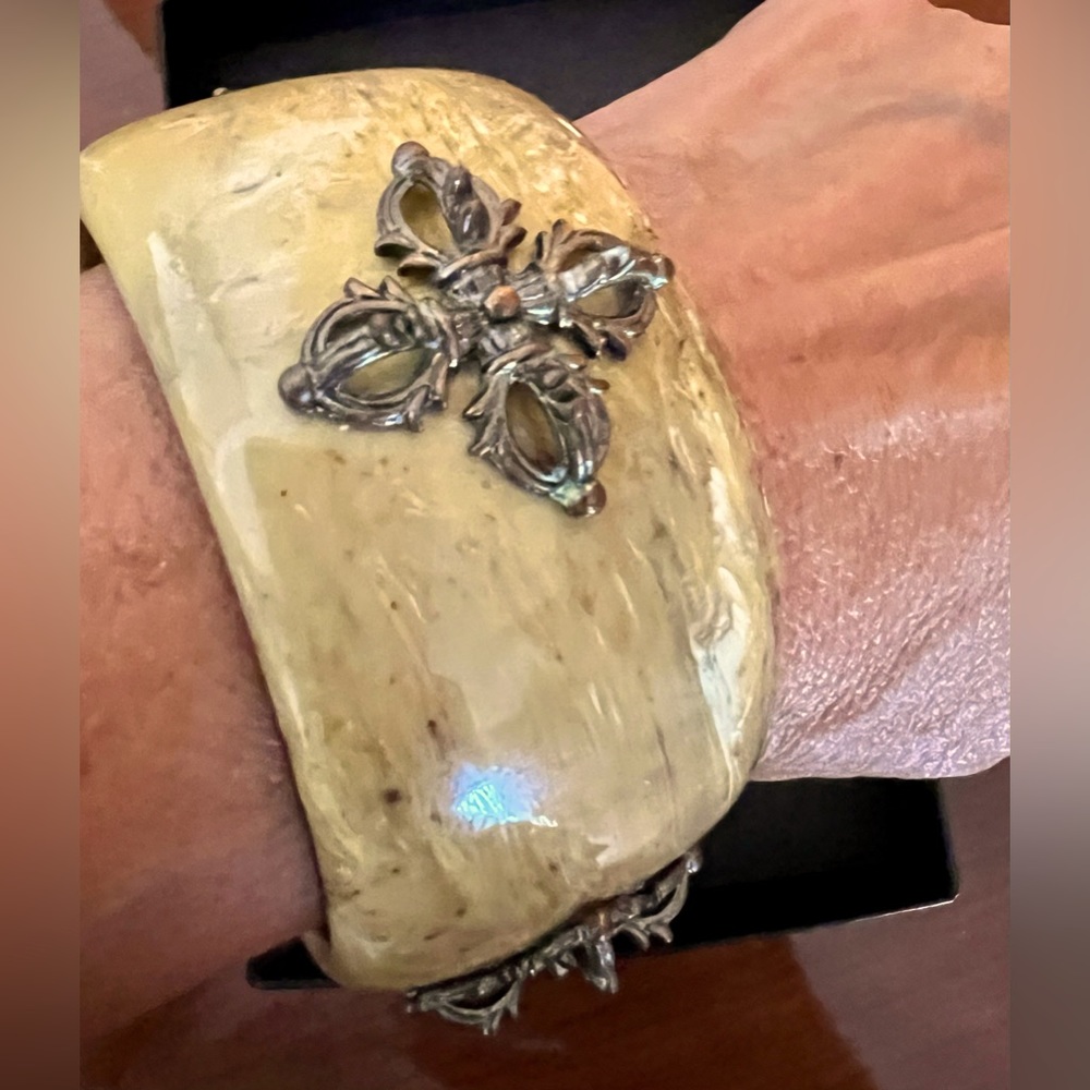 Cuff bracelet Vintage
